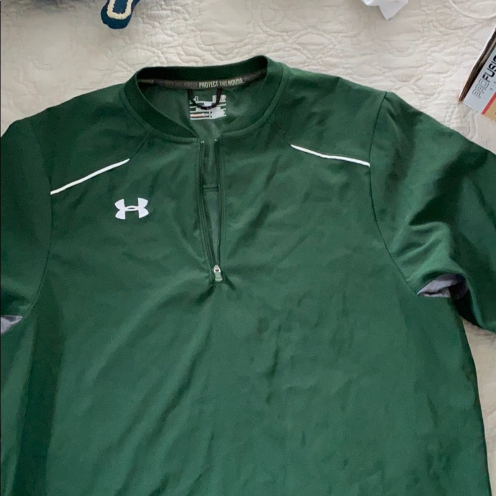 Under armour loose fit all season gear